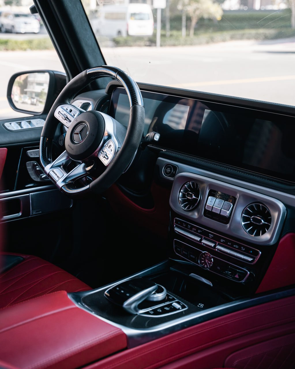 Mercedes-Benz G 63 AMG Desert Sand