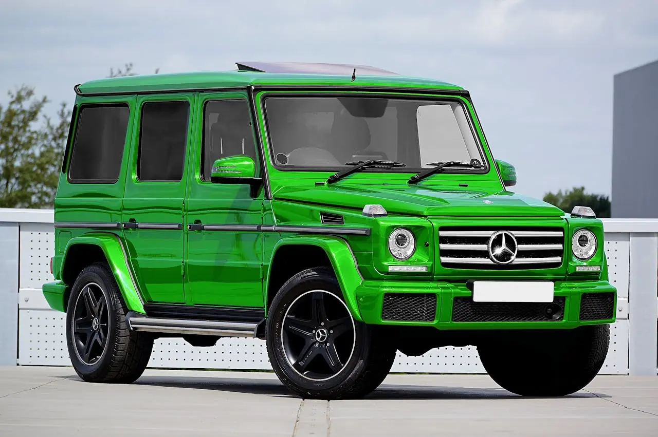 Rent SUV in Dubai with Premium Mercedes Car Rental Options